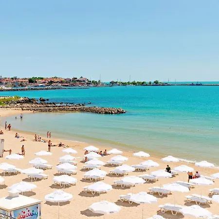 Apartment Private Studio, South Beaсh, Nessebar, Larisa *