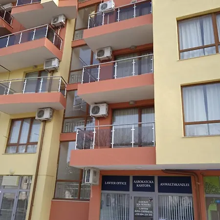 Апартаменты Private Studio, South Beaсh, Nessebar, Larisa *